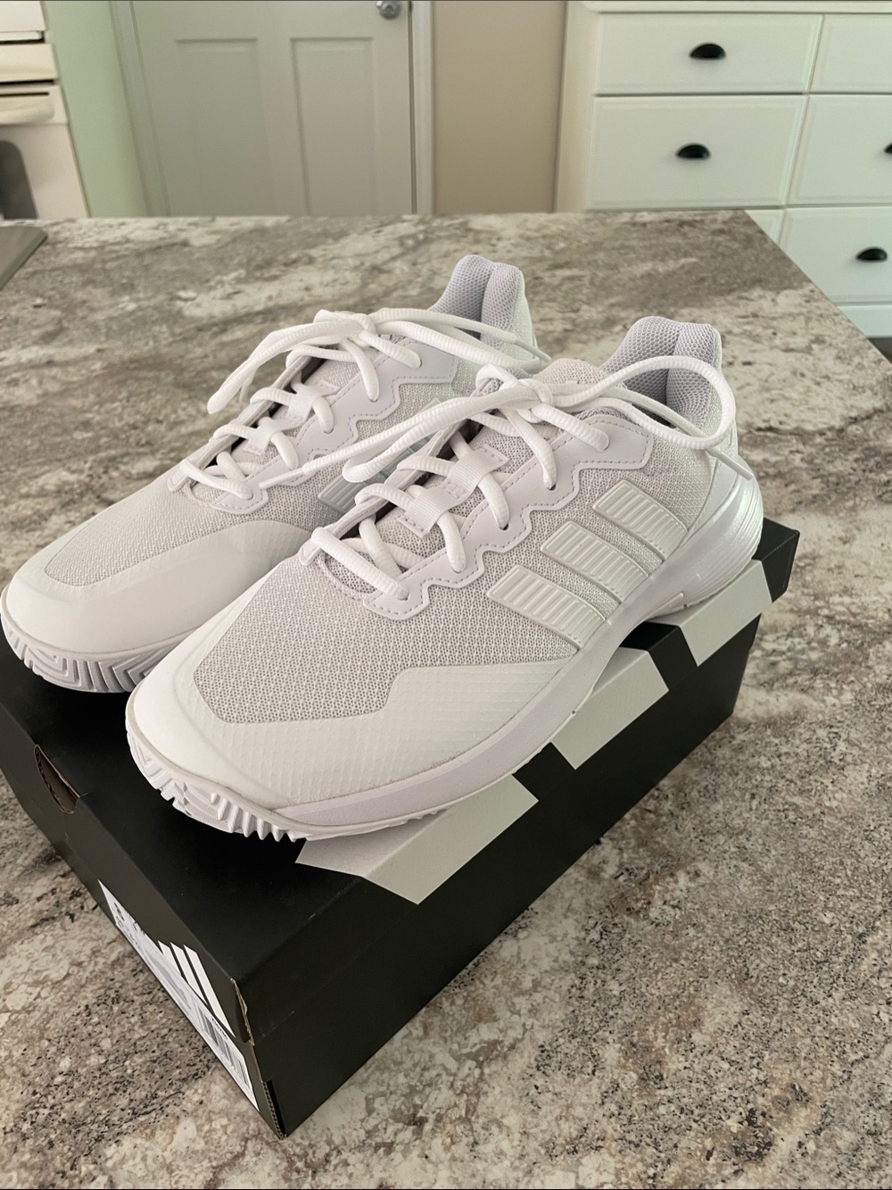 Adidas Women’s Pickleball Game Court 2 W White Sneakers size 8
